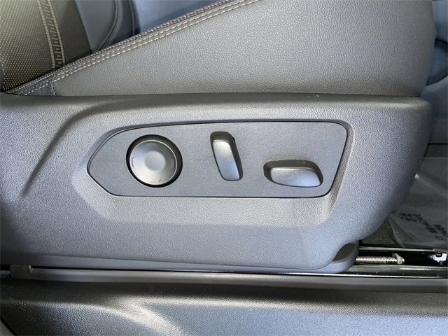 New 2026 Chevrolet Suburban High Country image 24