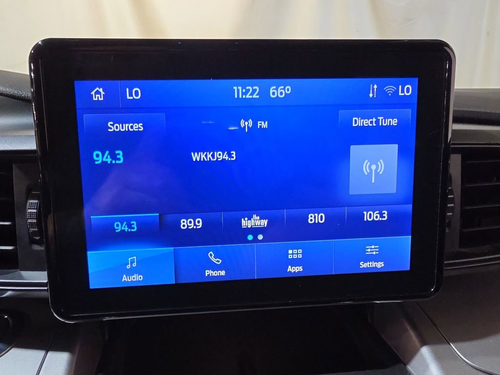 Used 2022 Ford Explorer XLT AWD/4WD image 12