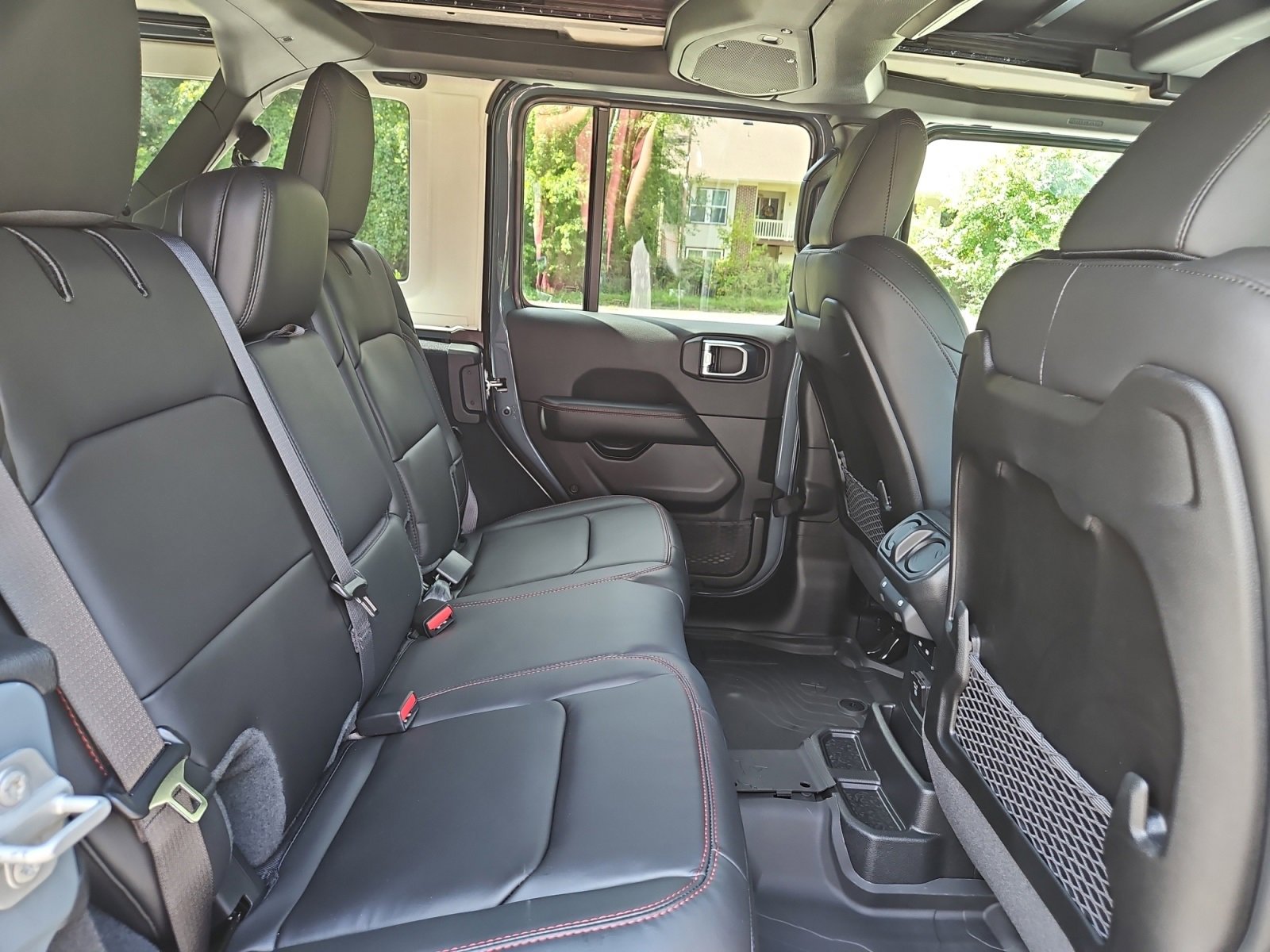 New 2025 Jeep Wrangler Unlimited Rubicon image 17