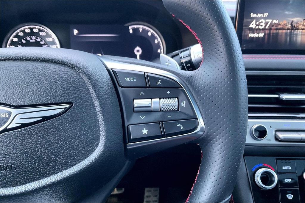 Used 2025 Genesis G70 2.5T w/ Sport Prestige Package image 12