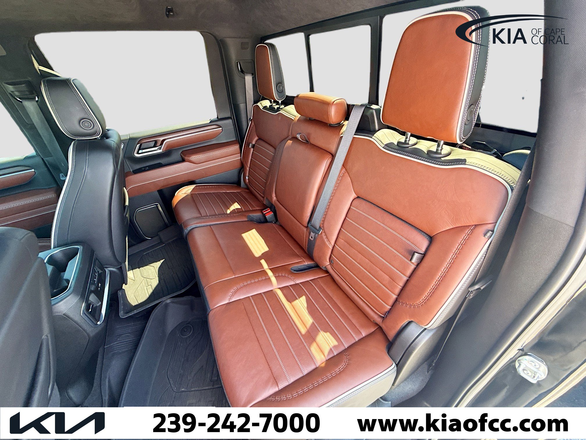 Used 2025 GMC Sierra 3500 Denali Ultimate image 19