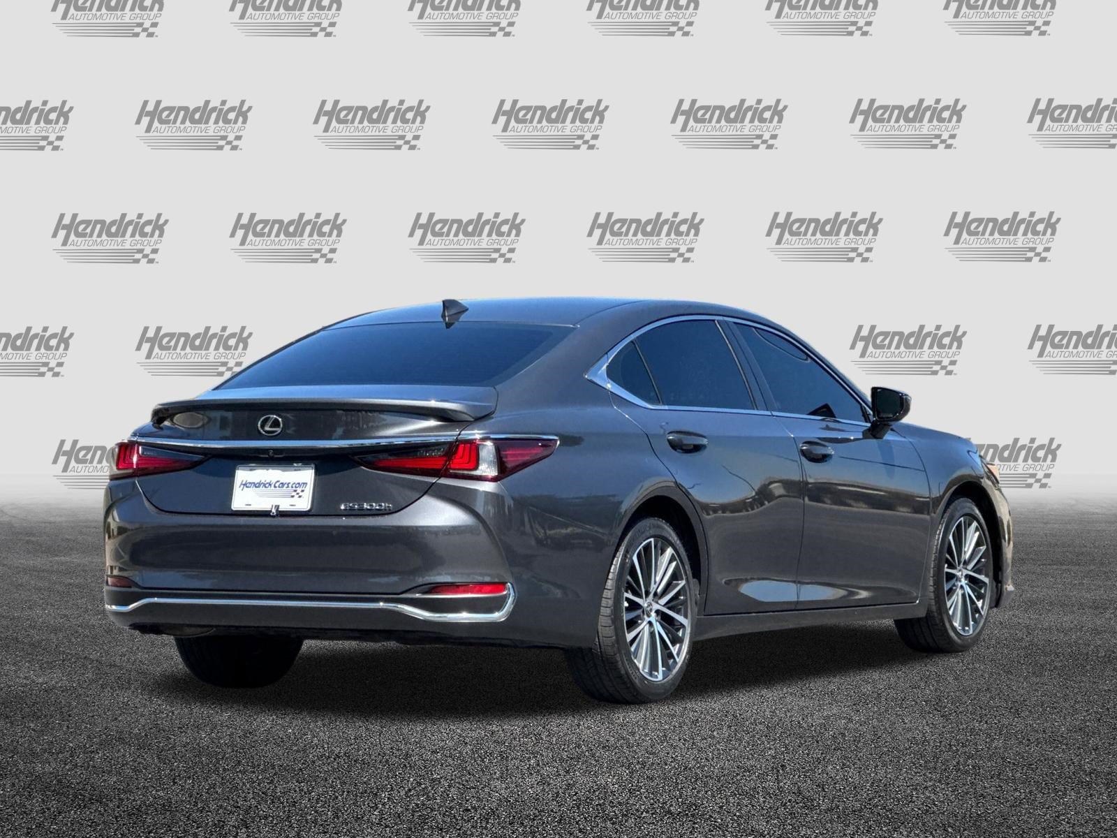 Certified 2025 Lexus ES 300h w/ Premium Package FWD image 5