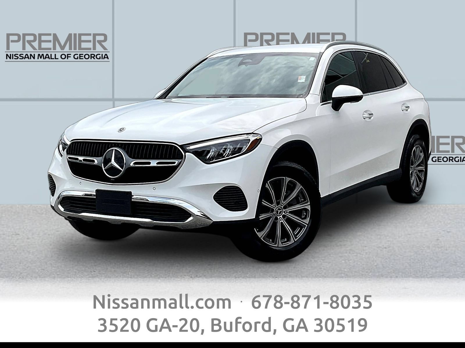 Used 2024 Mercedes-Benz GLC 300 4MATIC image 1