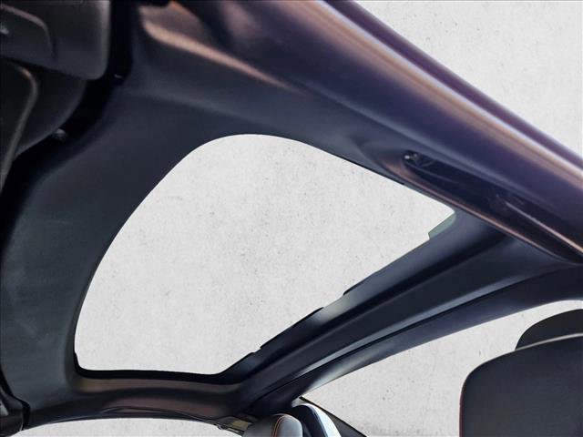 Used 2017 Mercedes-Benz SLC 43 AMG image 16