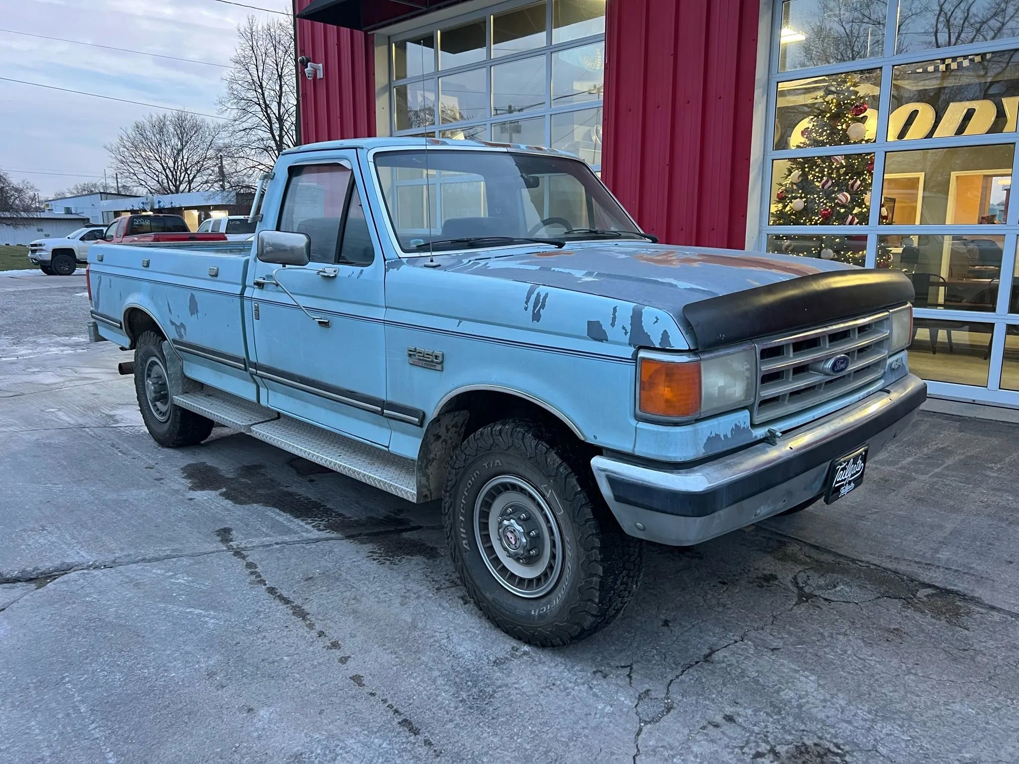 Used 1987 Ford F250 4x4 Regular Cab image 2