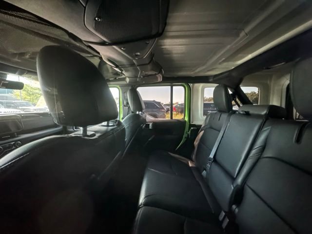 Used 2025 Jeep Wrangler Unlimited Sahara AWD/4WD image 8