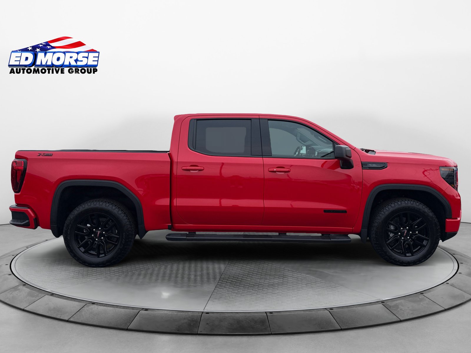 New 2026 GMC Sierra 1500 Elevation w/ LPO, Elevation Black Package AWD/4WD image 6