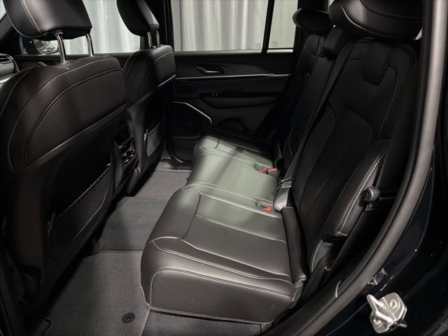 New 2026 Jeep Grand Cherokee Limited w/ Limited Altitude Package image 11