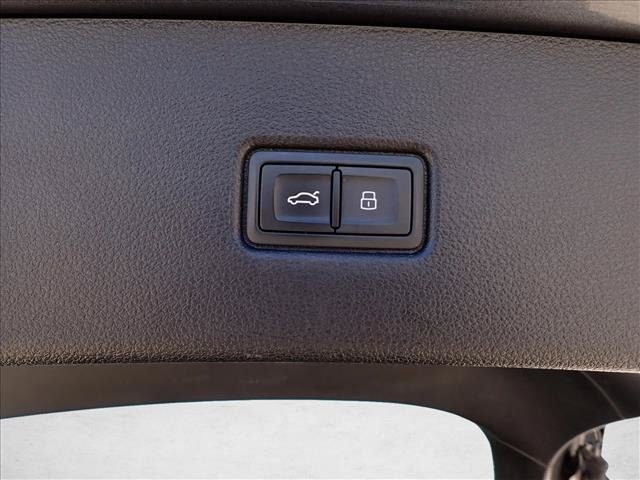 Used 2022 Audi SQ5 Premium w/ Convenience Package AWD/4WD image 9