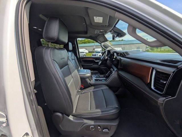Used 2024 GMC Sierra 2500 Denali w/ Denali Reserve Package AWD/4WD image 36