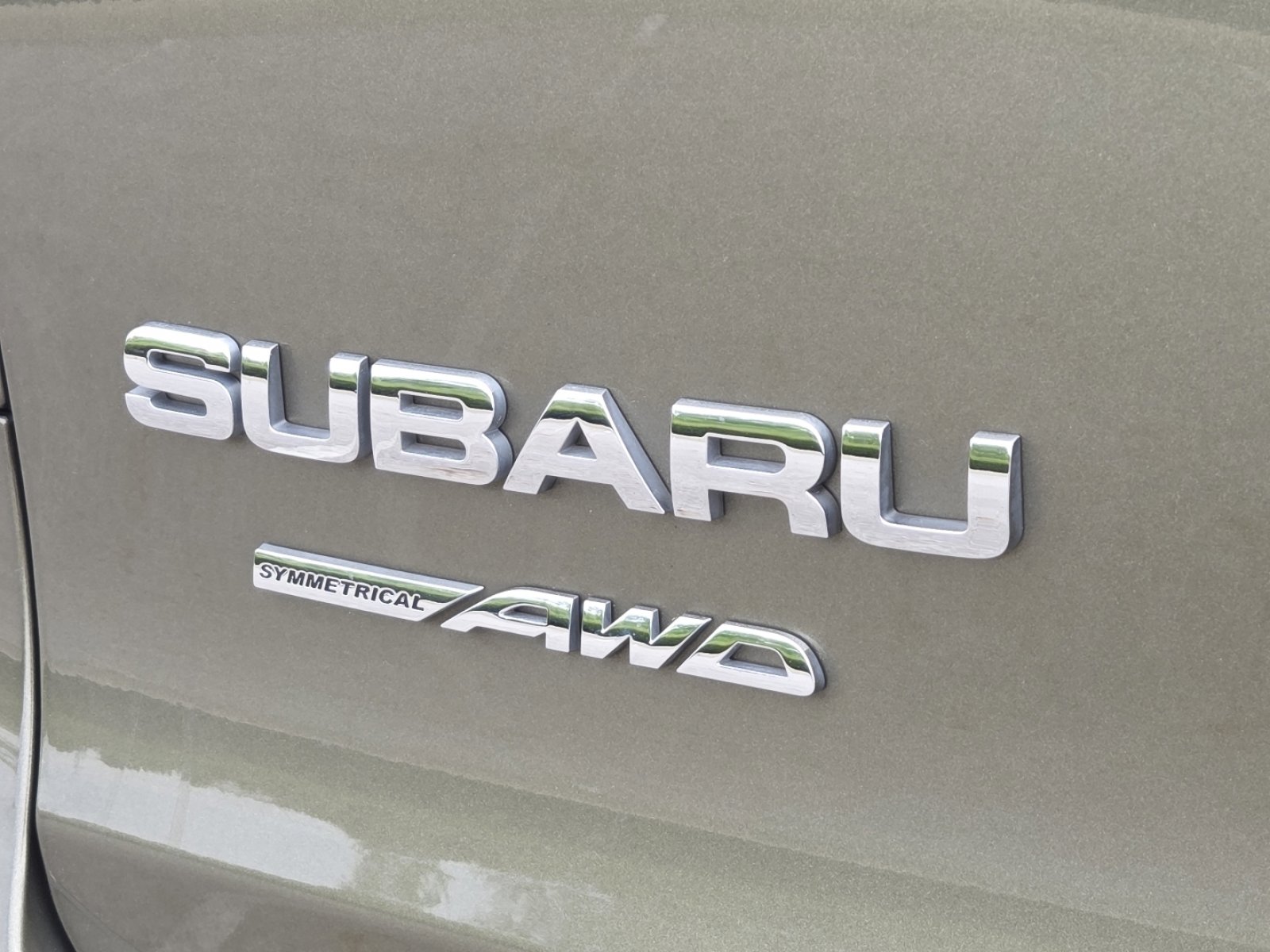 Used 2024 Subaru Ascent Limited w/ Technology Package AWD/4WD image 11