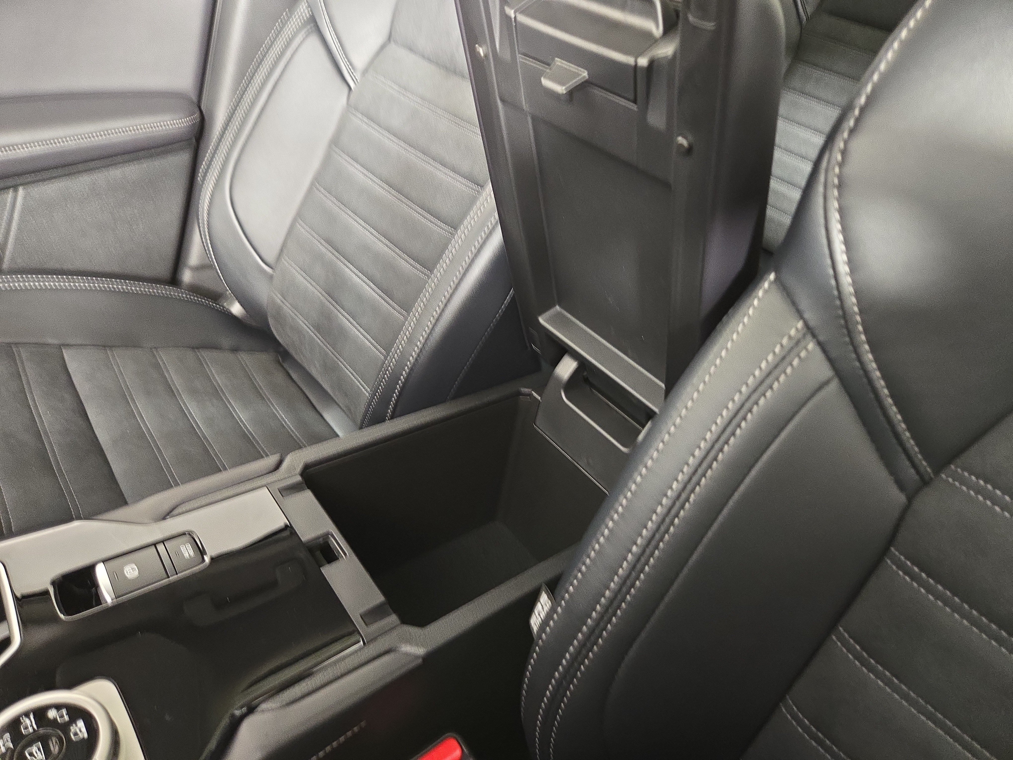 New 2026 Mitsubishi Outlander AWD image 29