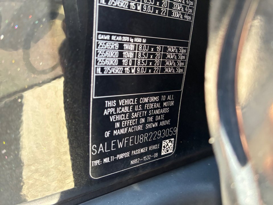 Used 2024 Land Rover Defender 130 Outbound AWD/4WD image 35
