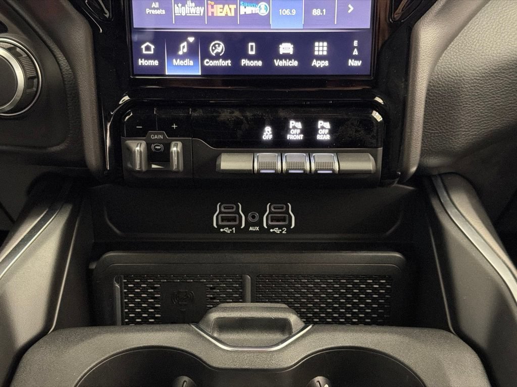 New 2026 RAM 1500 Big Horn AWD/4WD image 13