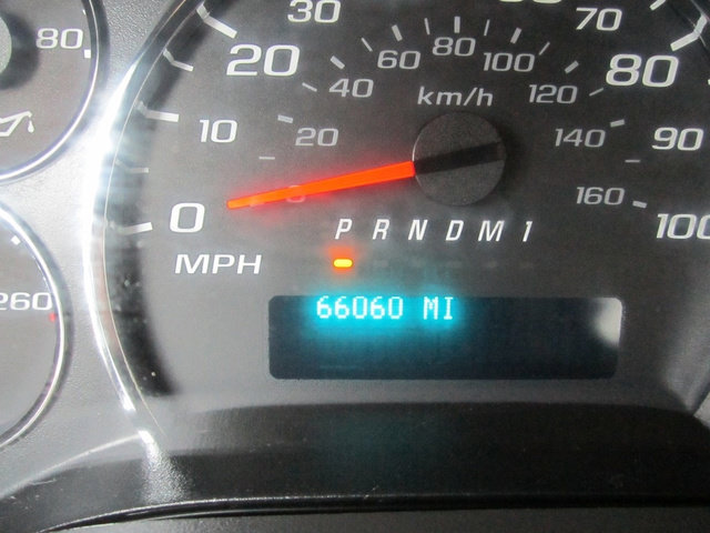 Used 2018 Chevrolet Express 2500 RWD image 10
