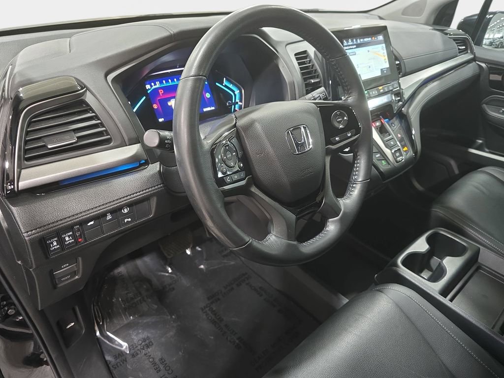 Used 2023 Honda Odyssey Touring image 16