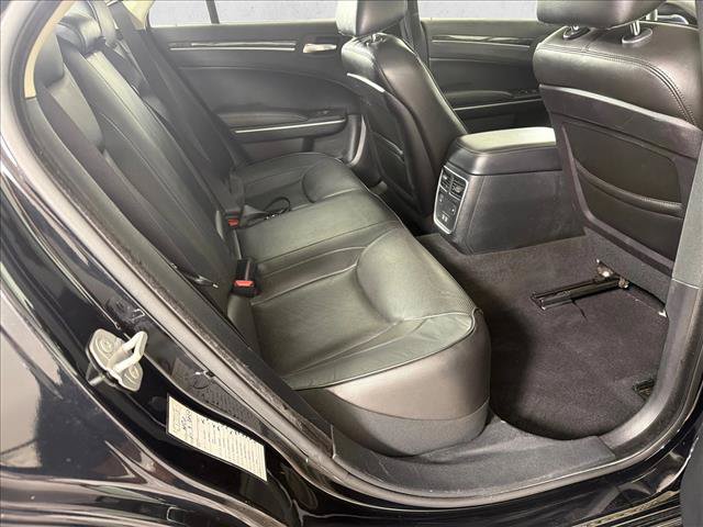 Used 2020 Chrysler 300 Limited RWD image 17
