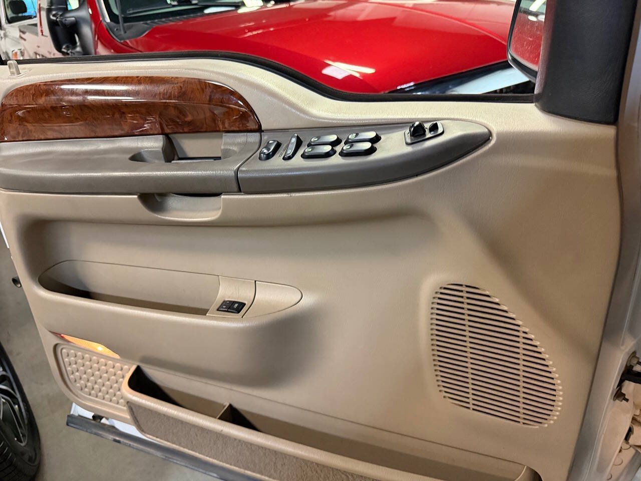 Used 2002 Ford Excursion Limited AWD/4WD image 21