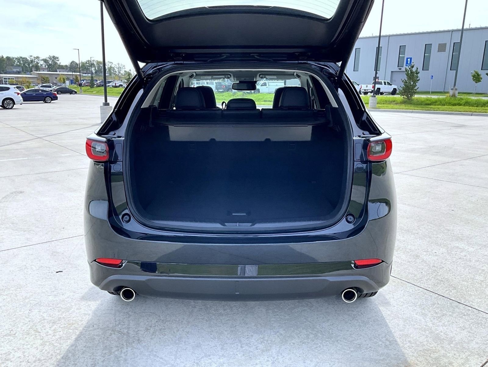 Certified 2025 MAZDA CX-5 AWD 2.5 S w/ Preferred Package image 9