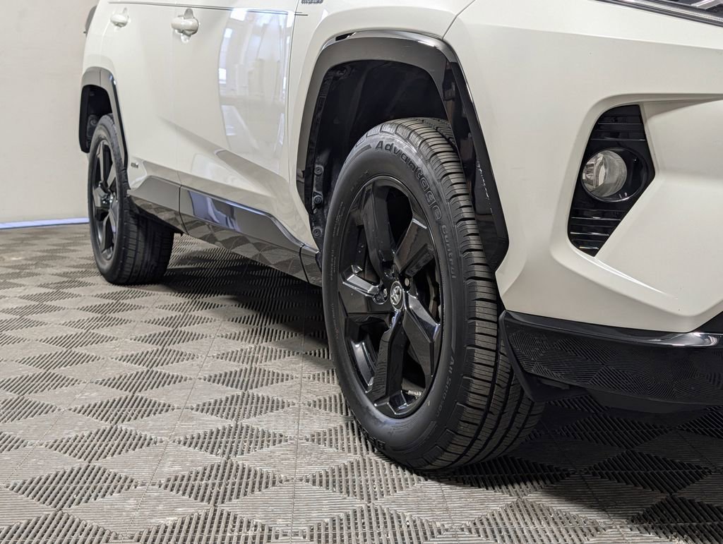 Used 2019 Toyota RAV4 XSE w/ XSE Weather Package image 2