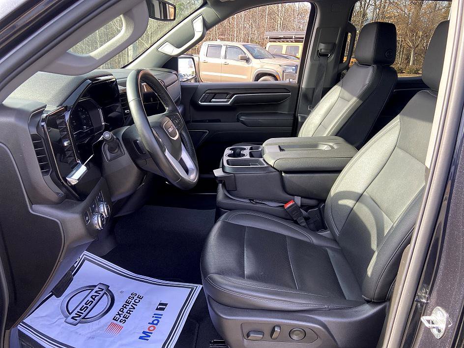 Used 2024 GMC Sierra 1500 SLT image 11