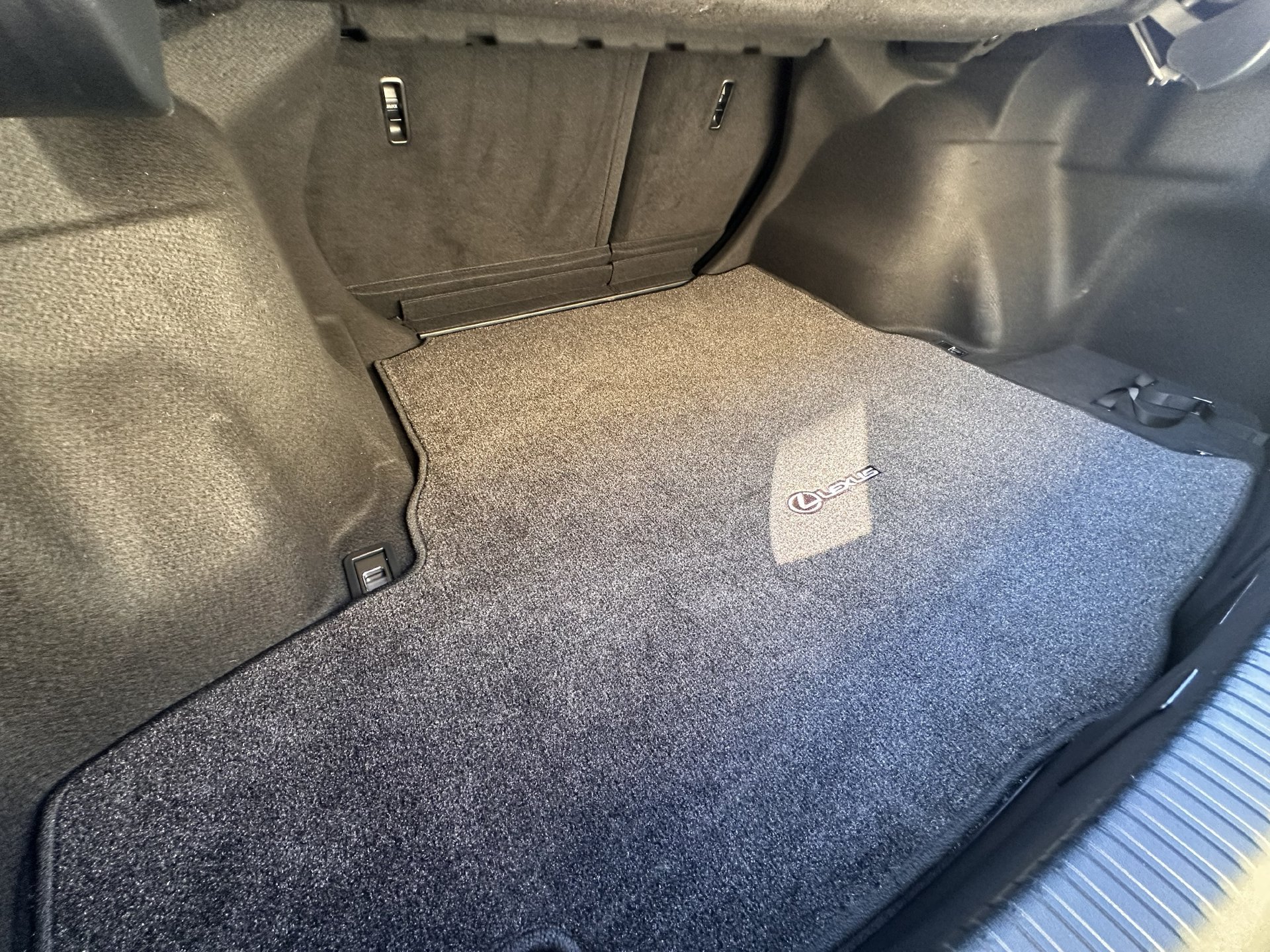 Used 2017 Lexus IS 300 AWD w/ Navigation System Package image 7