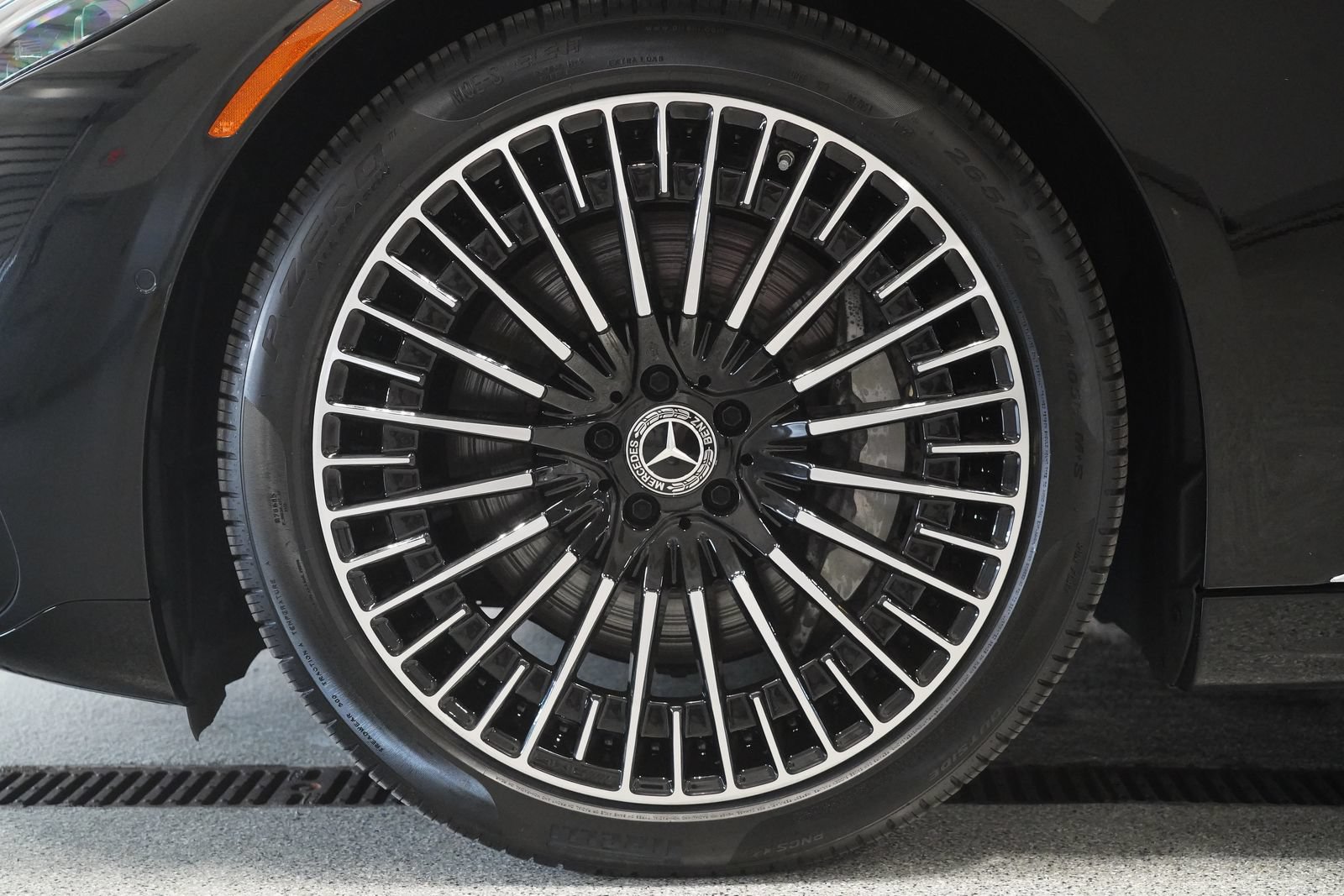 Certified 2023 Mercedes-Benz EQS 580 4MATIC Sedan image 8