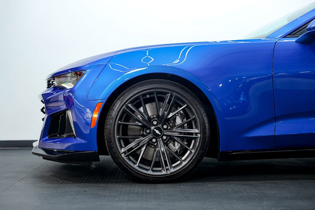 Used 2017 Chevrolet Camaro ZL1 image 6