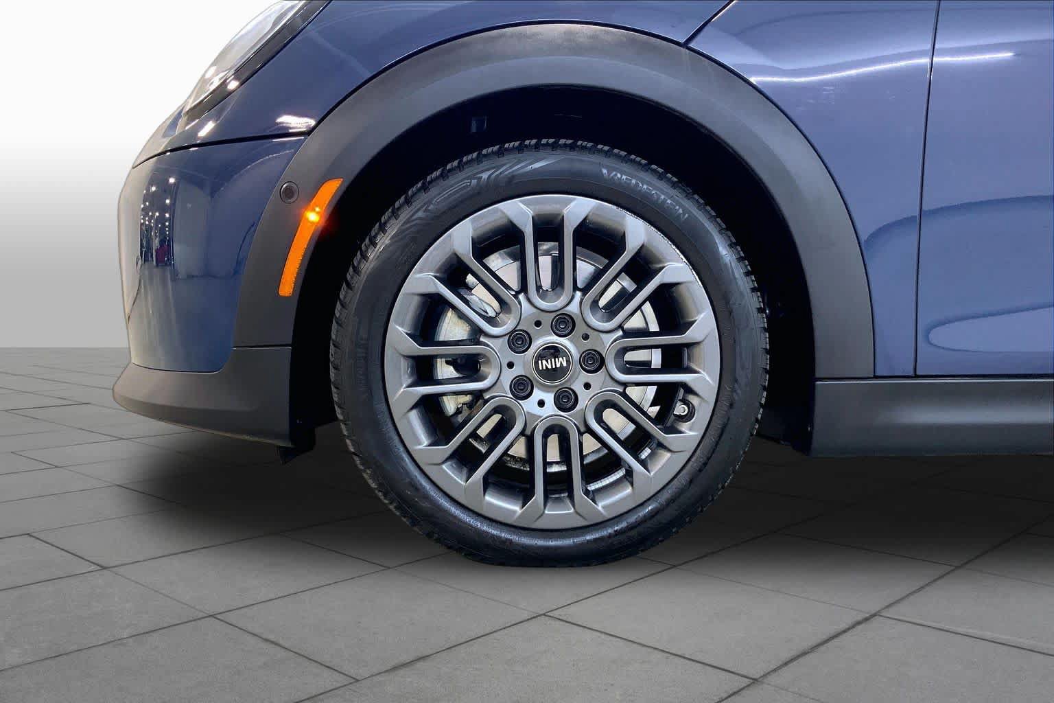 Used 2025 MINI Cooper S FWD image 10
