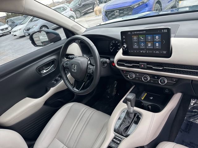 Used 2025 Honda HR-V EX-L image 12