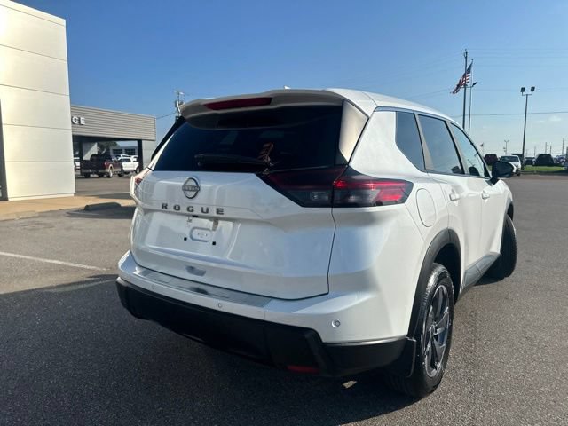 Used 2026 Nissan Rogue SV FWD image 19