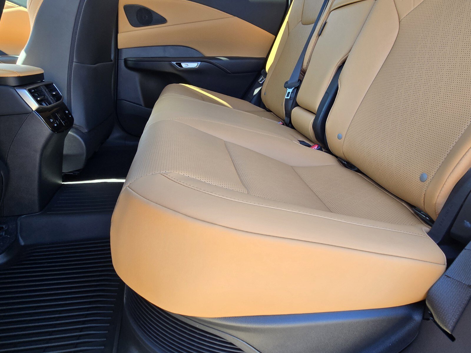 New 2026 Lexus RX 350h AWD/4WD image 8