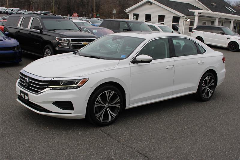 Used 2020 Volkswagen Passat 2.0T SEL image 4