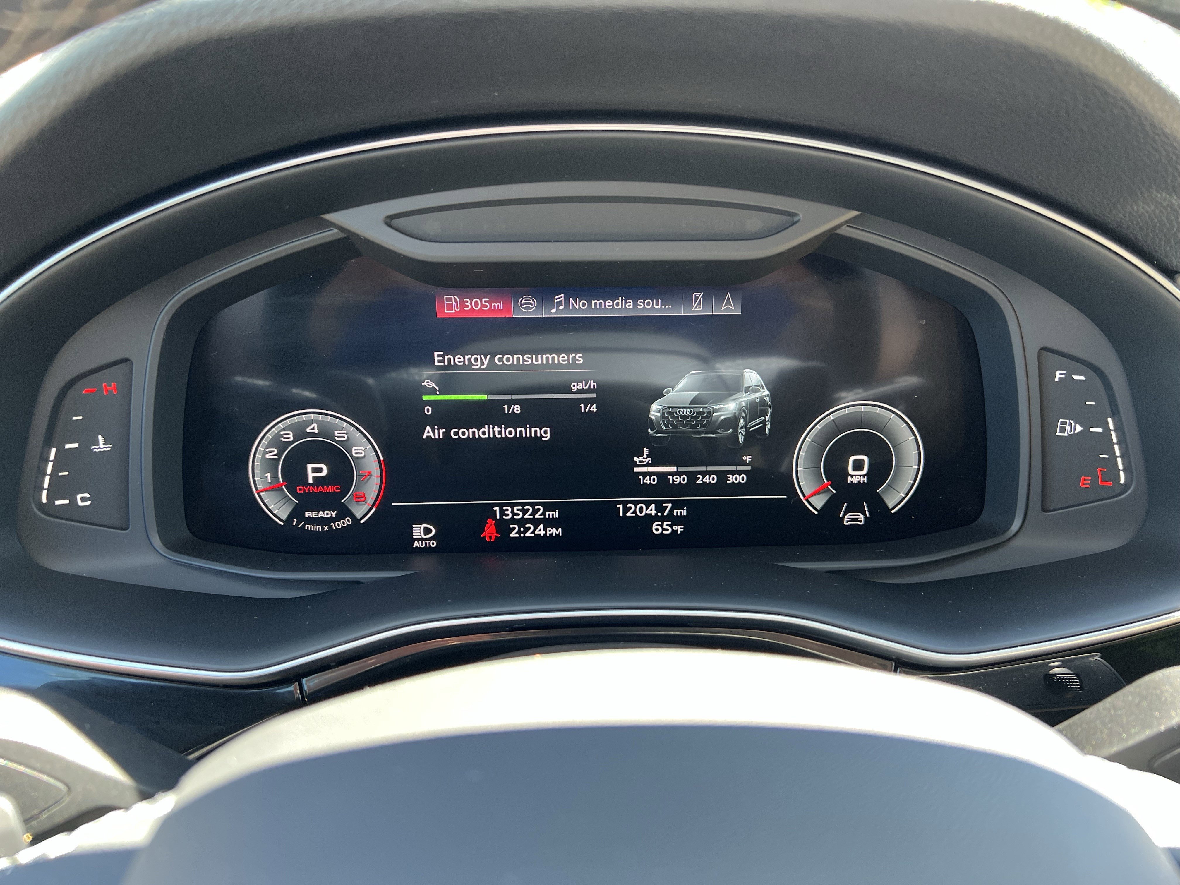 Used 2025 Audi Q7 3.0T Premium w/ Convenience Package image 21