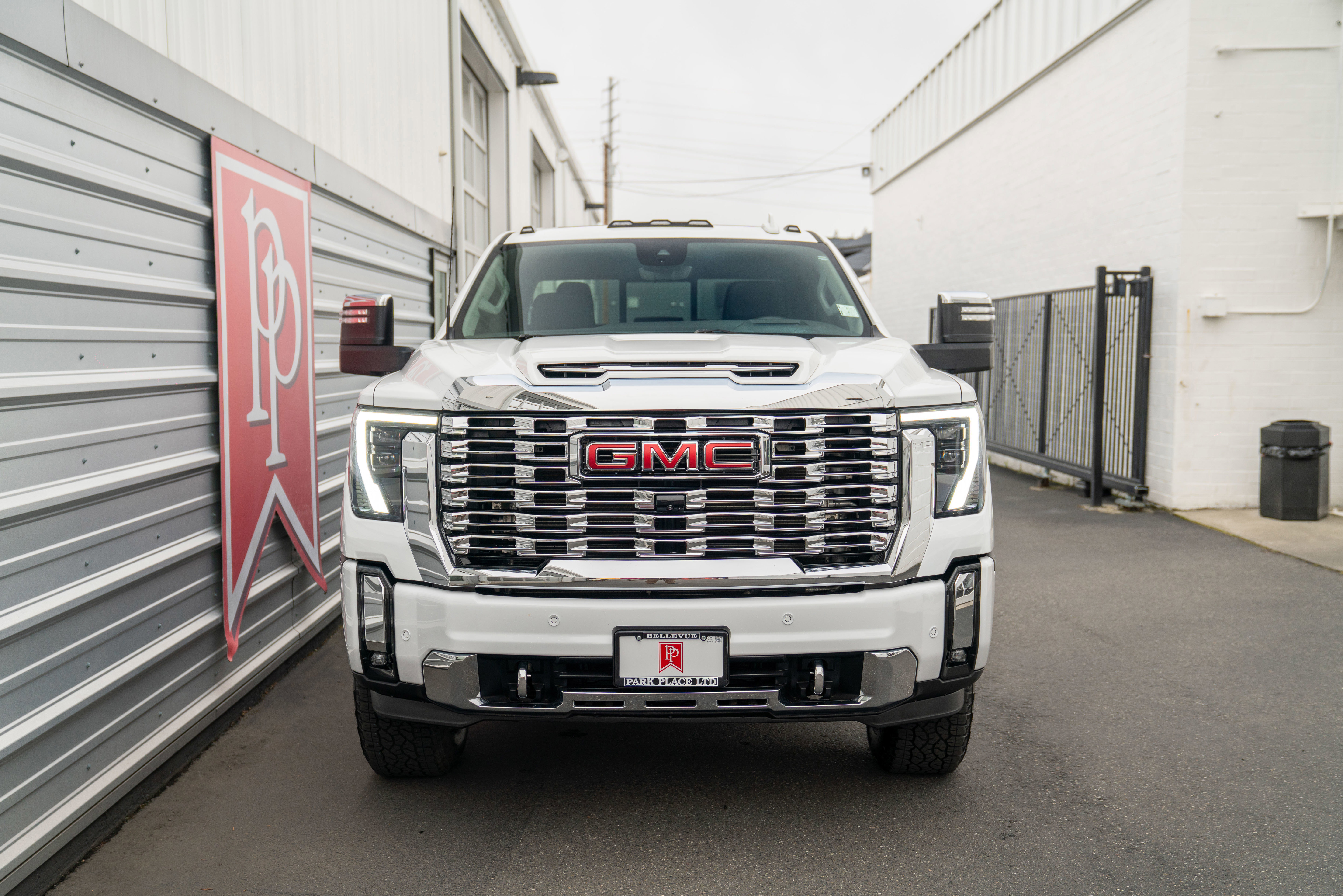 Used 2024 GMC Sierra 3500 Denali w/ Denali Reserve Package image 49