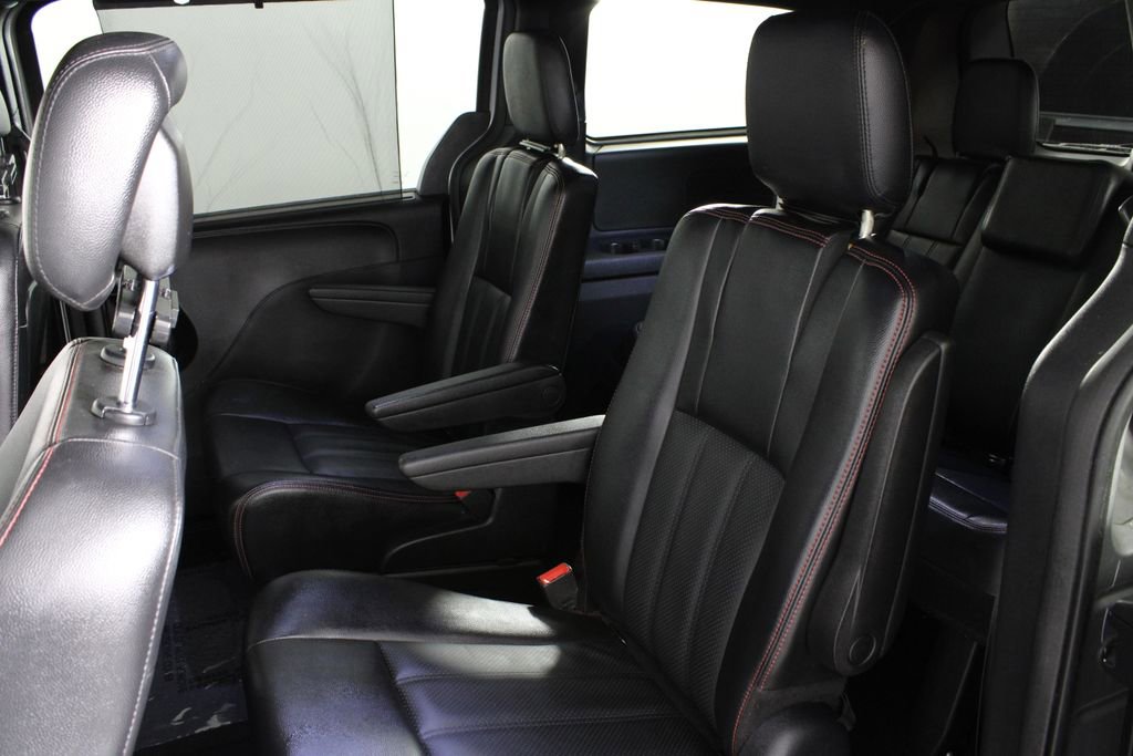 Used 2019 Dodge Grand Caravan GT image 18