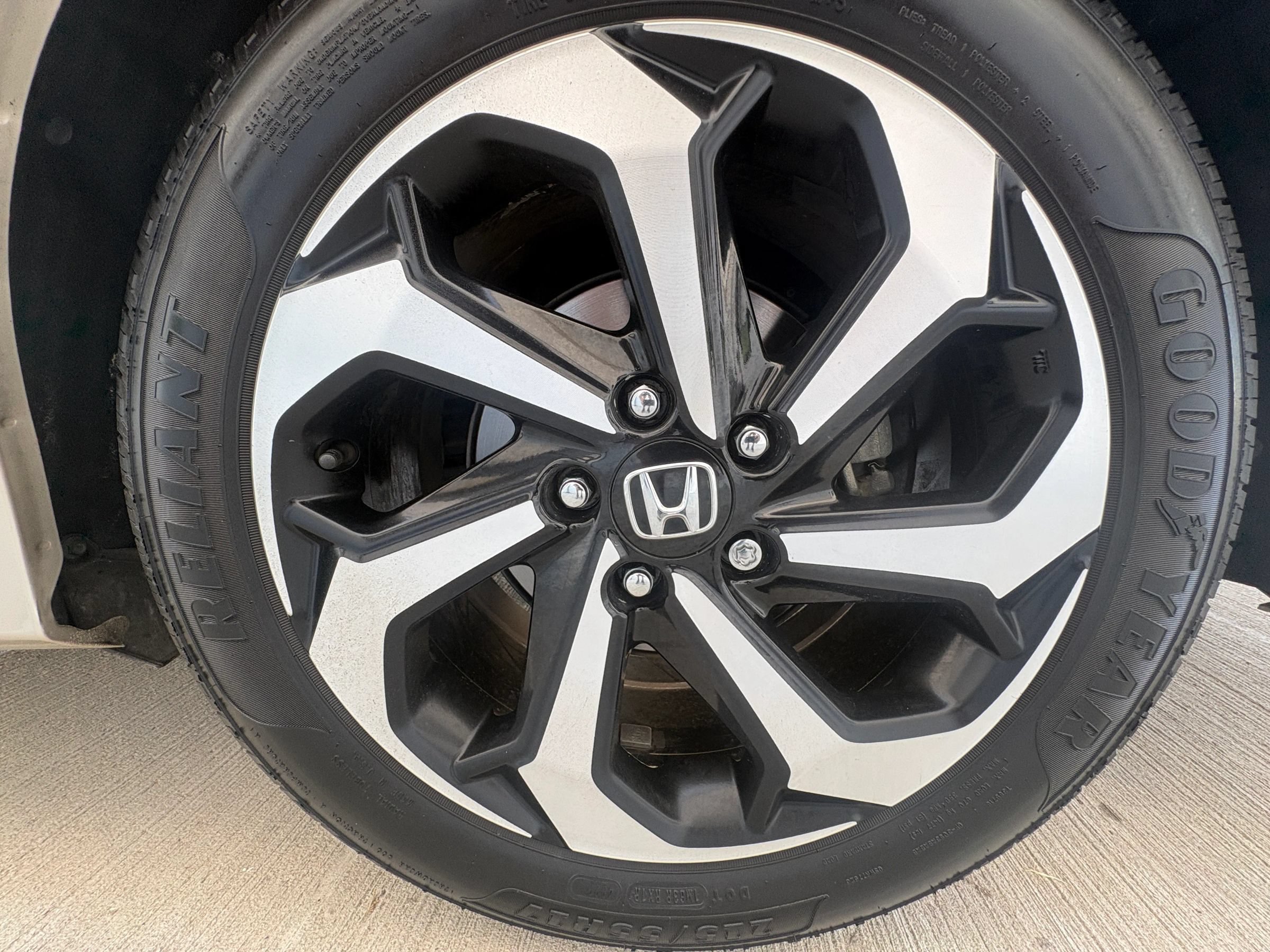 Used 2017 Honda Accord EX-L image 38