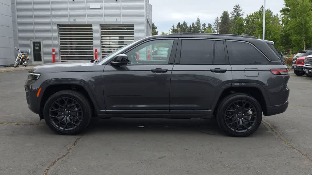 New 2026 Jeep Grand Cherokee Summit AWD/4WD image 5