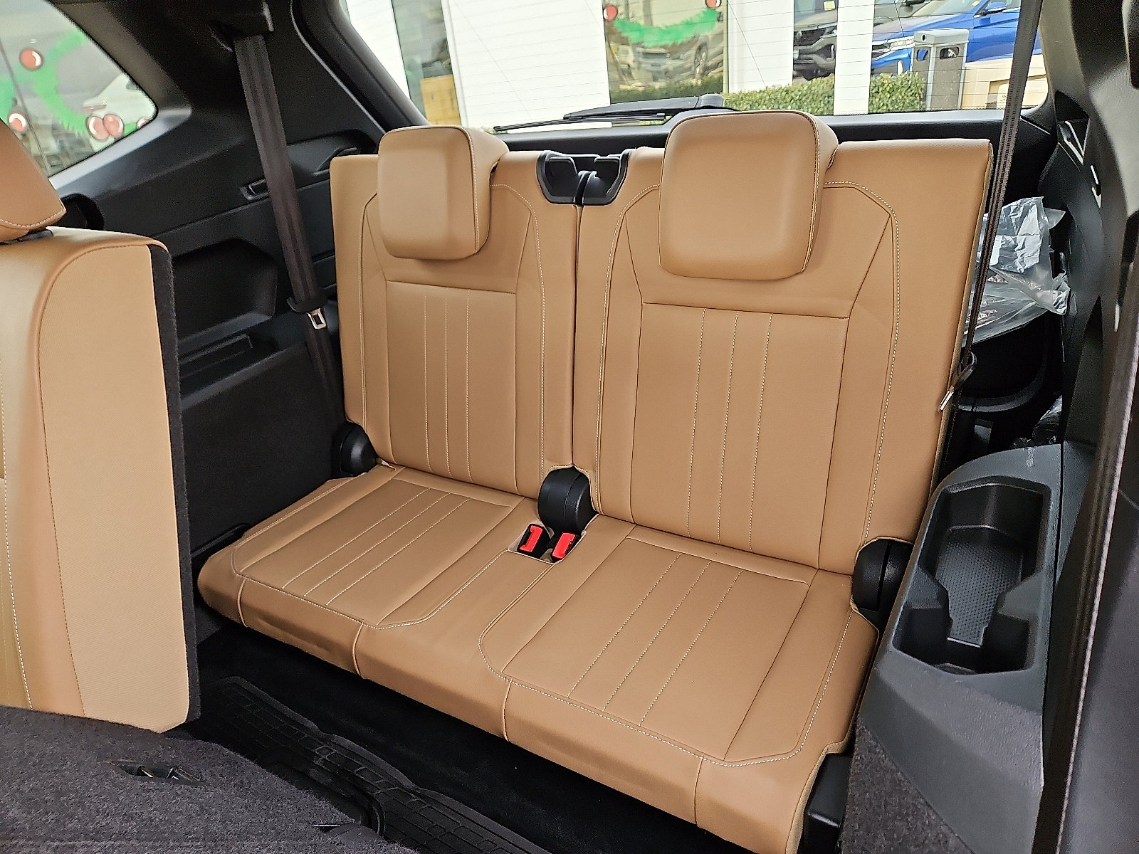 Certified 2022 Volkswagen Tiguan SE image 8