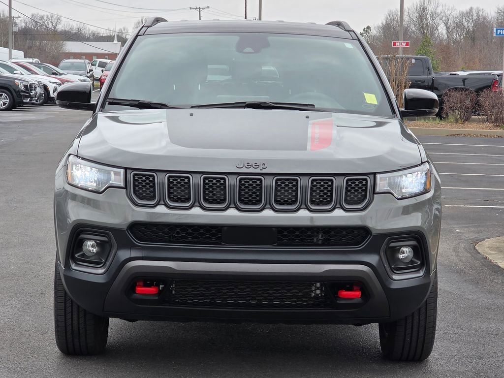 Used 2023 Jeep Compass Trailhawk w/ Trailhawk Convenience Group image 3