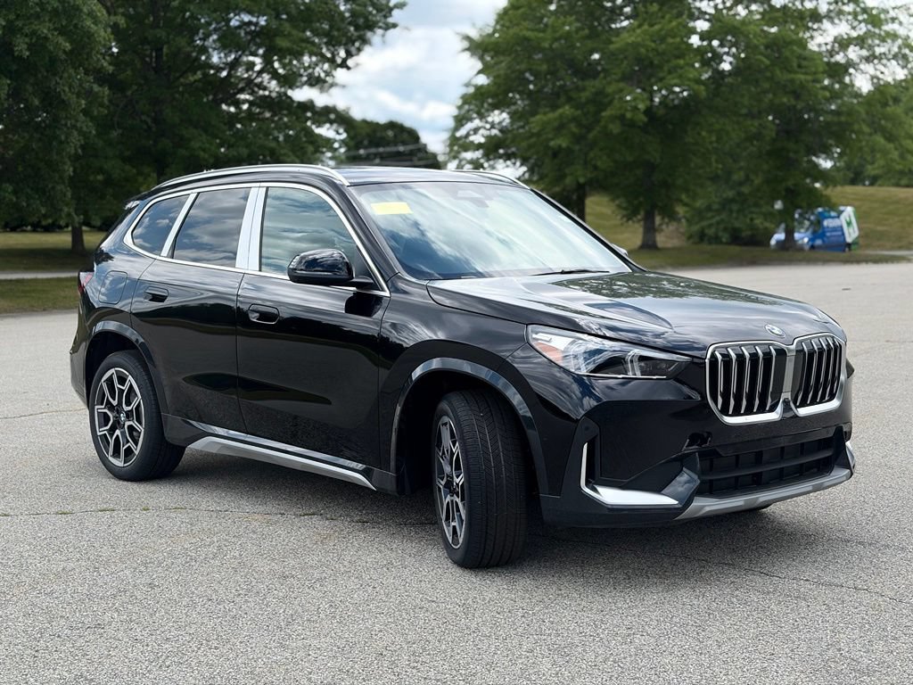 New 2026 BMW X1 xDrive28i w/ Technology Package AWD/4WD image 8