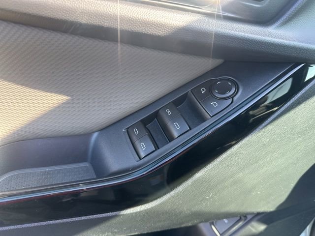 New 2026 Chevrolet Equinox LT w/ Convenience Package II FWD image 13