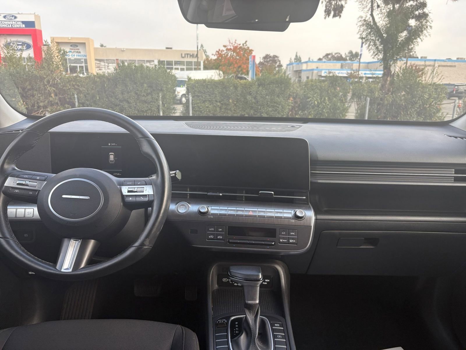 Used 2025 Hyundai Kona SEL image 34