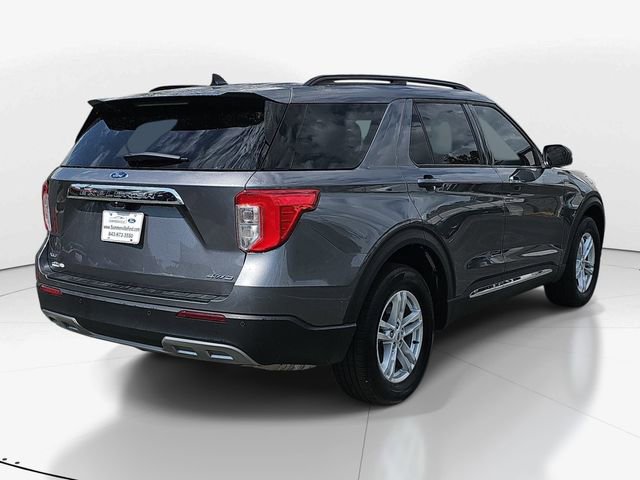 Used 2023 Ford Explorer XLT w/ Equipment Group 202A image 4