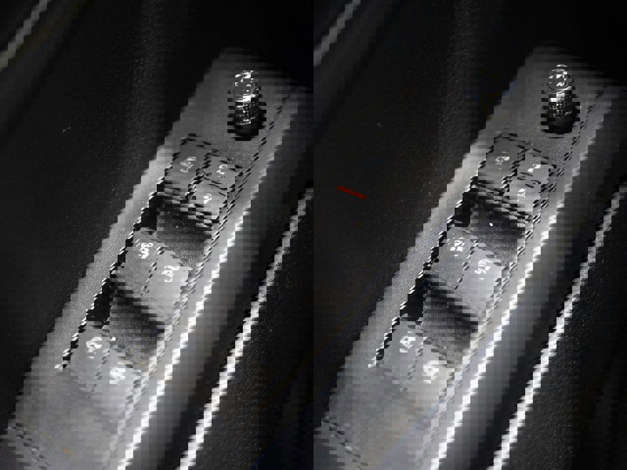 Used 2017 Toyota Tacoma SR image 20