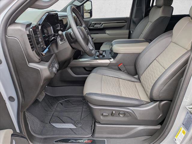 Used 2025 Chevrolet Silverado 2500 ZR2 image 16