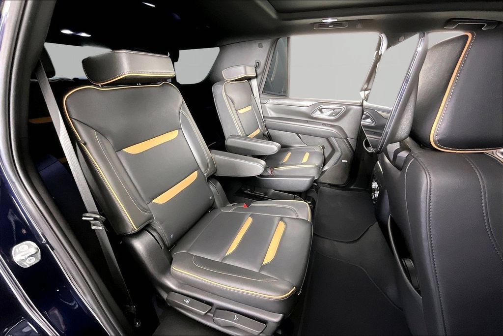 Used 2024 GMC Yukon AT4 w/ AT4 Premium Package AWD/4WD image 23