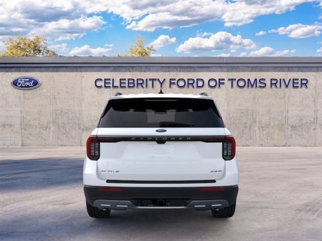Used 2026 Ford Explorer Active w/ Active Comfort Package AWD/4WD image 5