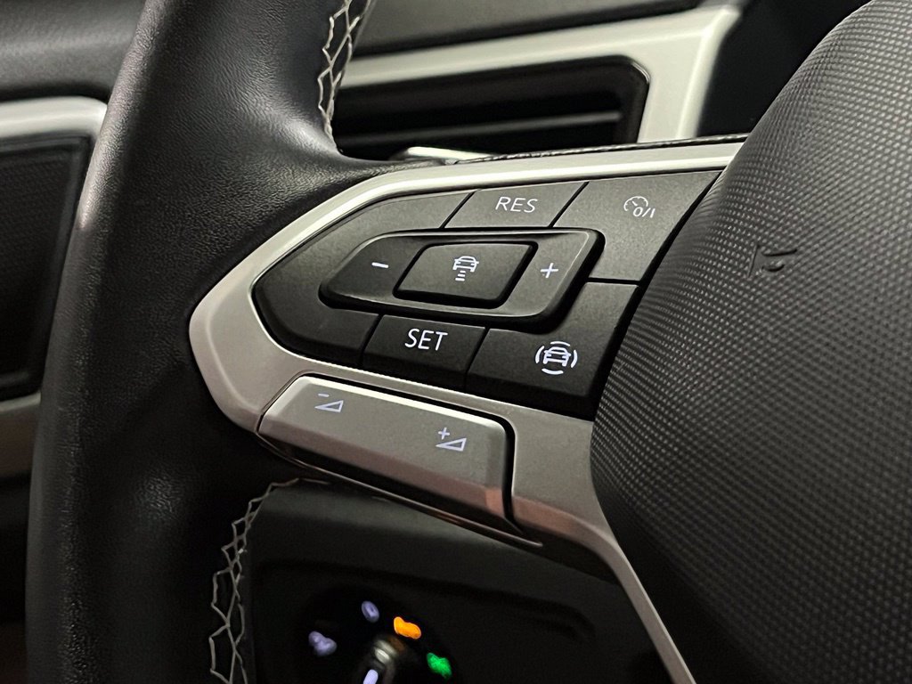 Used 2023 Volkswagen Atlas Cross Sport SE w/ Panoramic Sunroof Package AWD/4WD image 27