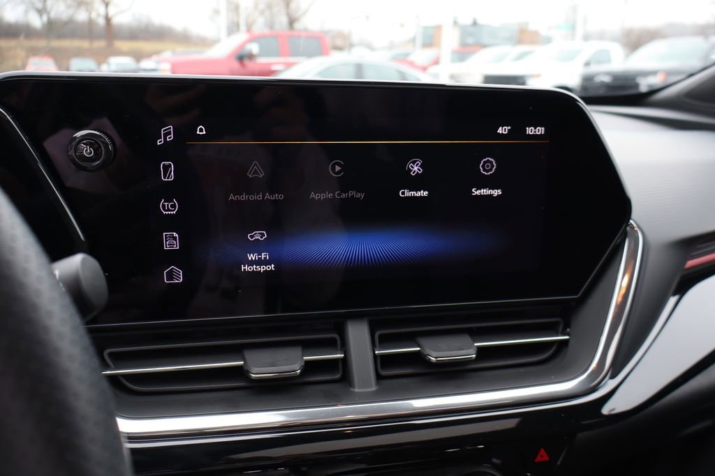 Used 2025 Chevrolet Trax RS w/ Sunroof Package image 19